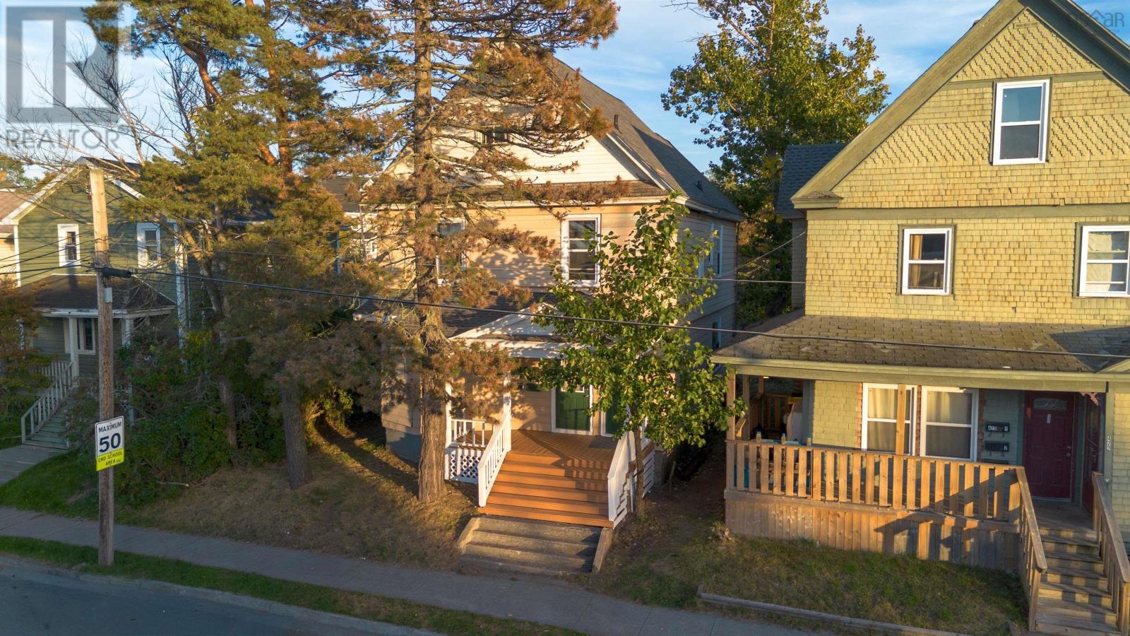 Property 14 of 18 of 476 Townsend Street