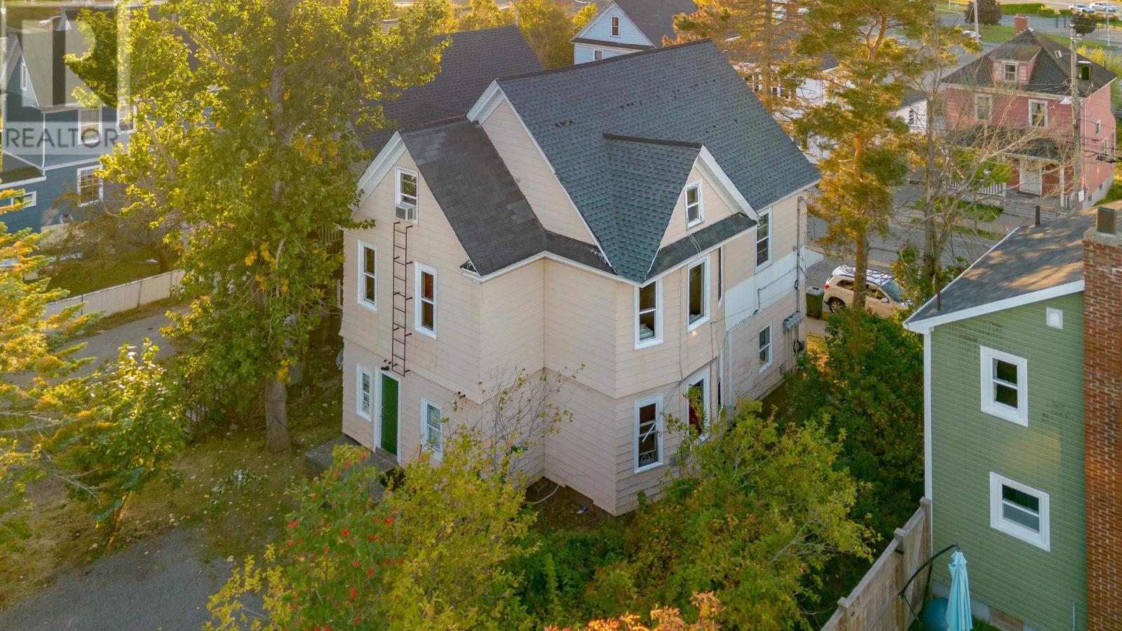 Property 9 of 18 of 476 Townsend Street