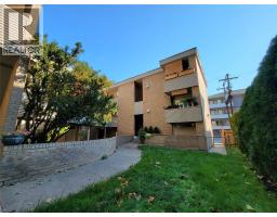 303 1761 Pandosy Street, Kelowna
