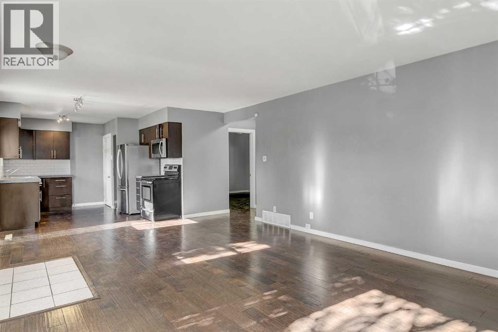 Single Family House Bungalow for Sale in   Avenue Mountview Grande Prairie 