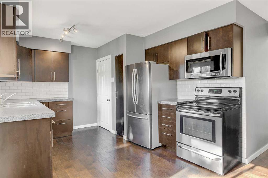 Single Family House Bungalow for Sale in   Avenue Mountview Grande Prairie 