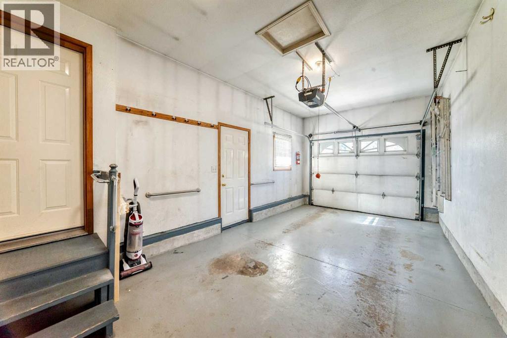 29 Rowell Close, Red Deer