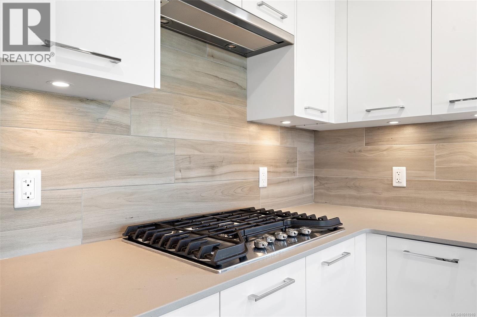 418 960 Reunion Avenue, Langford