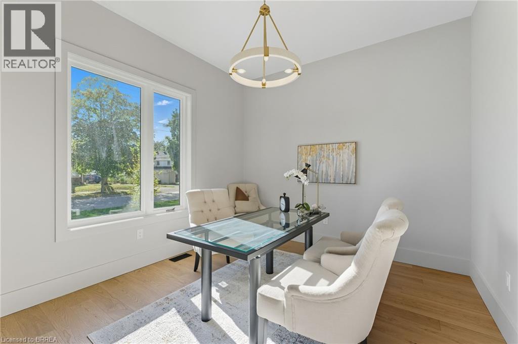 141 PARKSIDE DRIVE - 30
