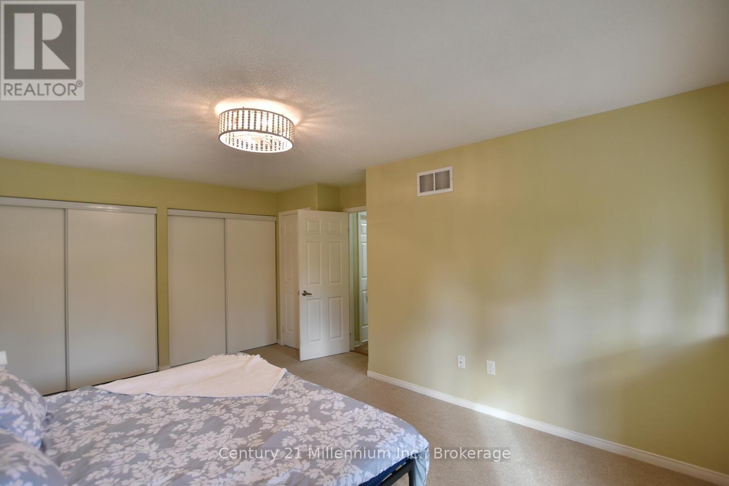 35 NORTHWOOD DRIVE - 18
