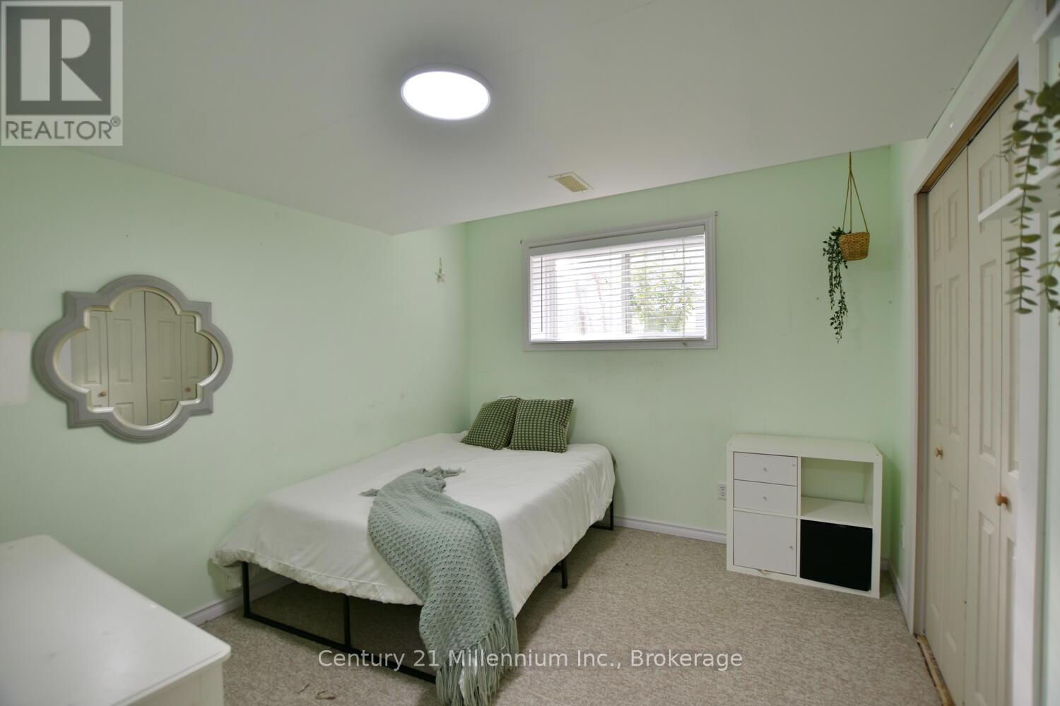 35 NORTHWOOD DRIVE - 27