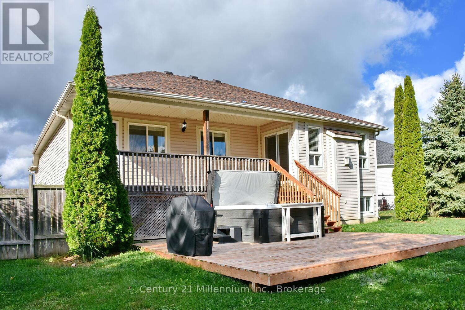 35 NORTHWOOD DRIVE - 36