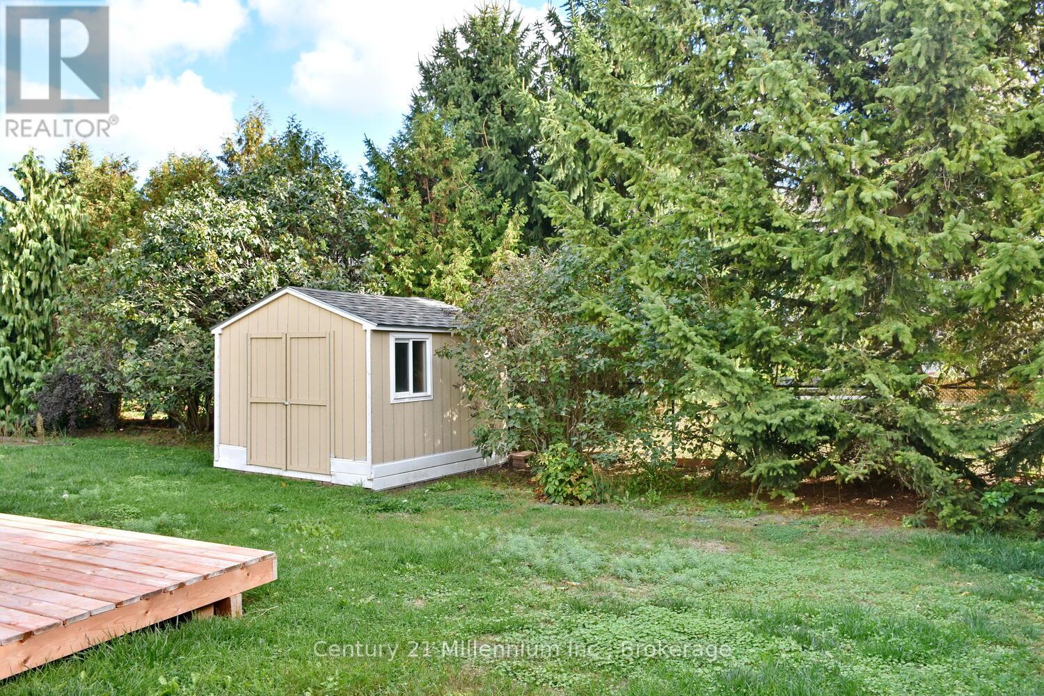 35 NORTHWOOD DRIVE - 40