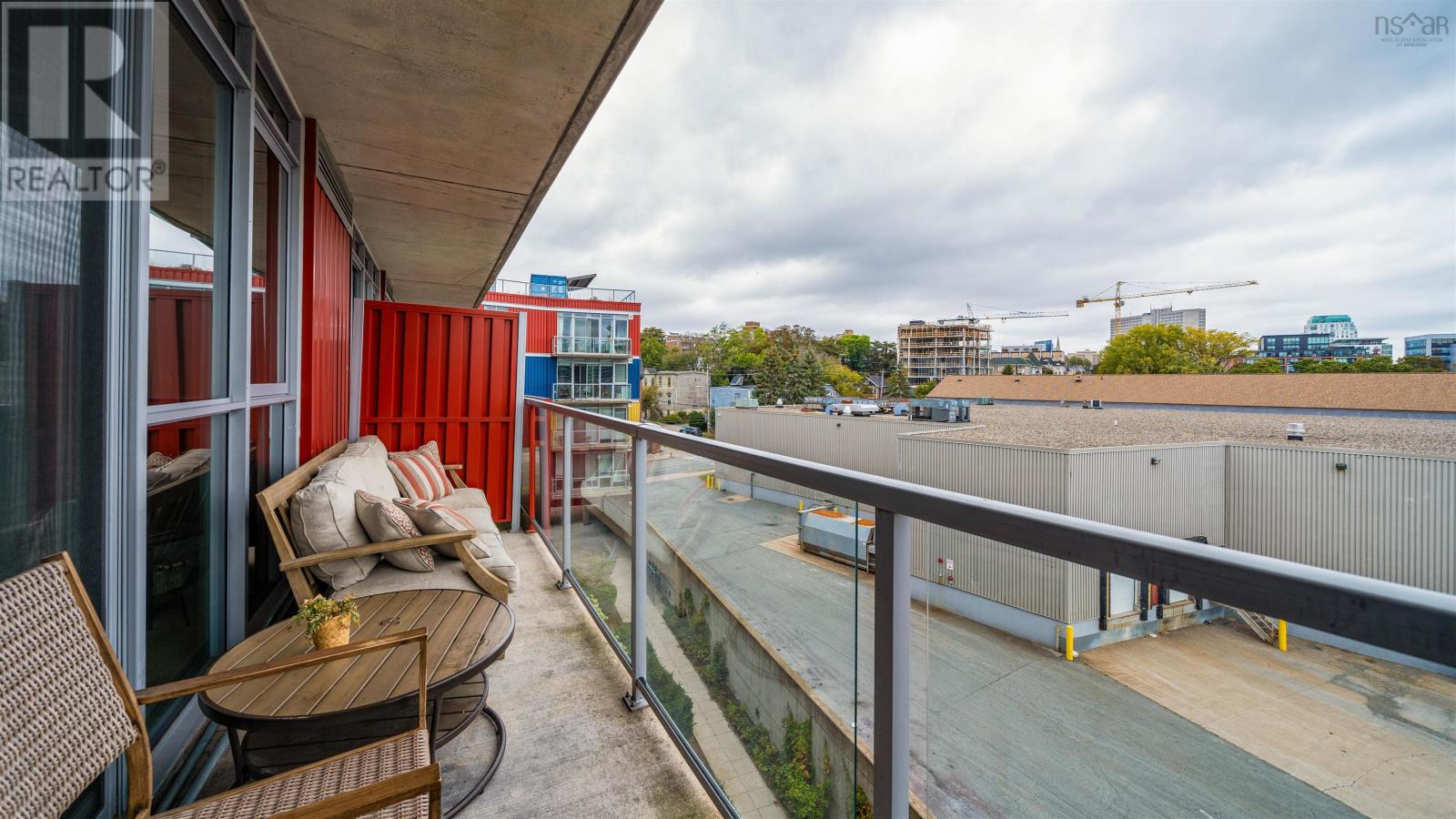 Property 22 of 31 of 406 1065 Barrington Street