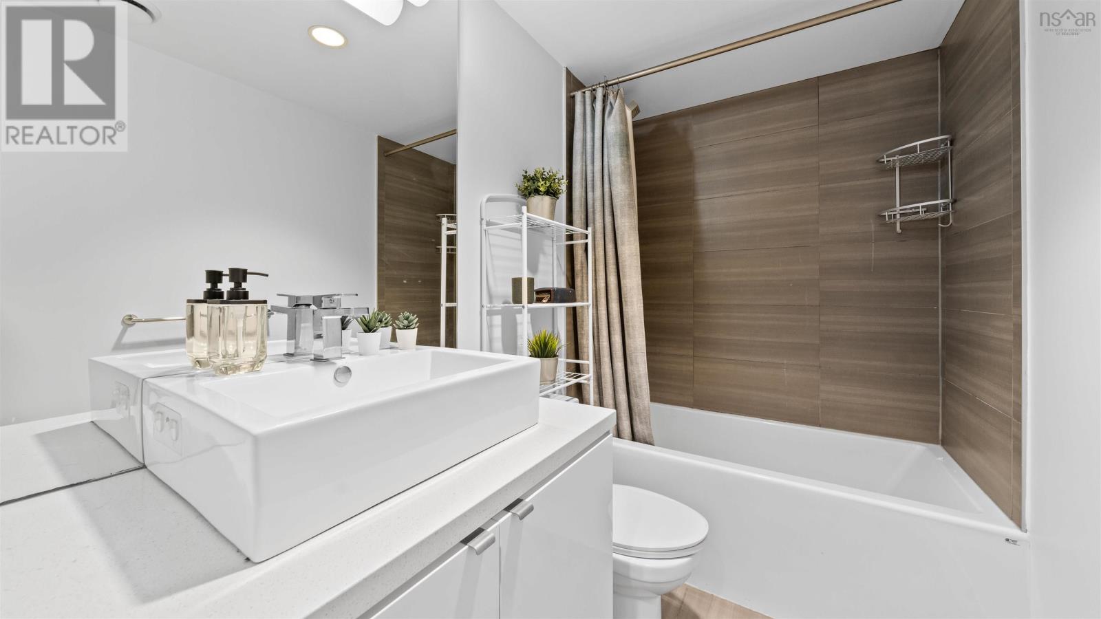 Property 5 of 31 of 406 1065 Barrington Street