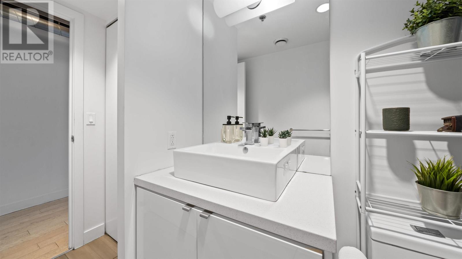 Property 6 of 31 of 406 1065 Barrington Street