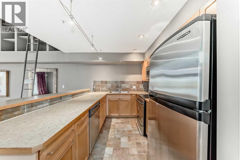 Single Family House Loft for Sale in    Avenue SW South Calgary Calgary 