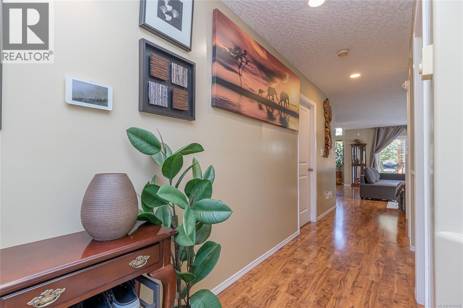 2617 Country Terrace, Langford