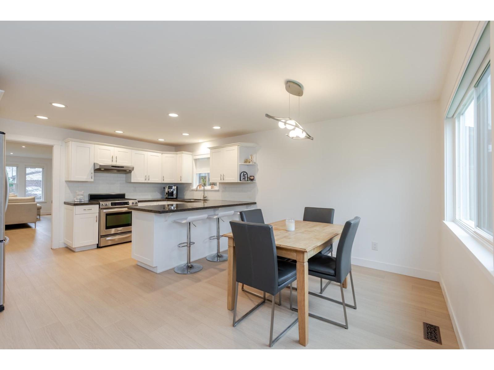 2389 WAKEFIELD DRIVE, Langley