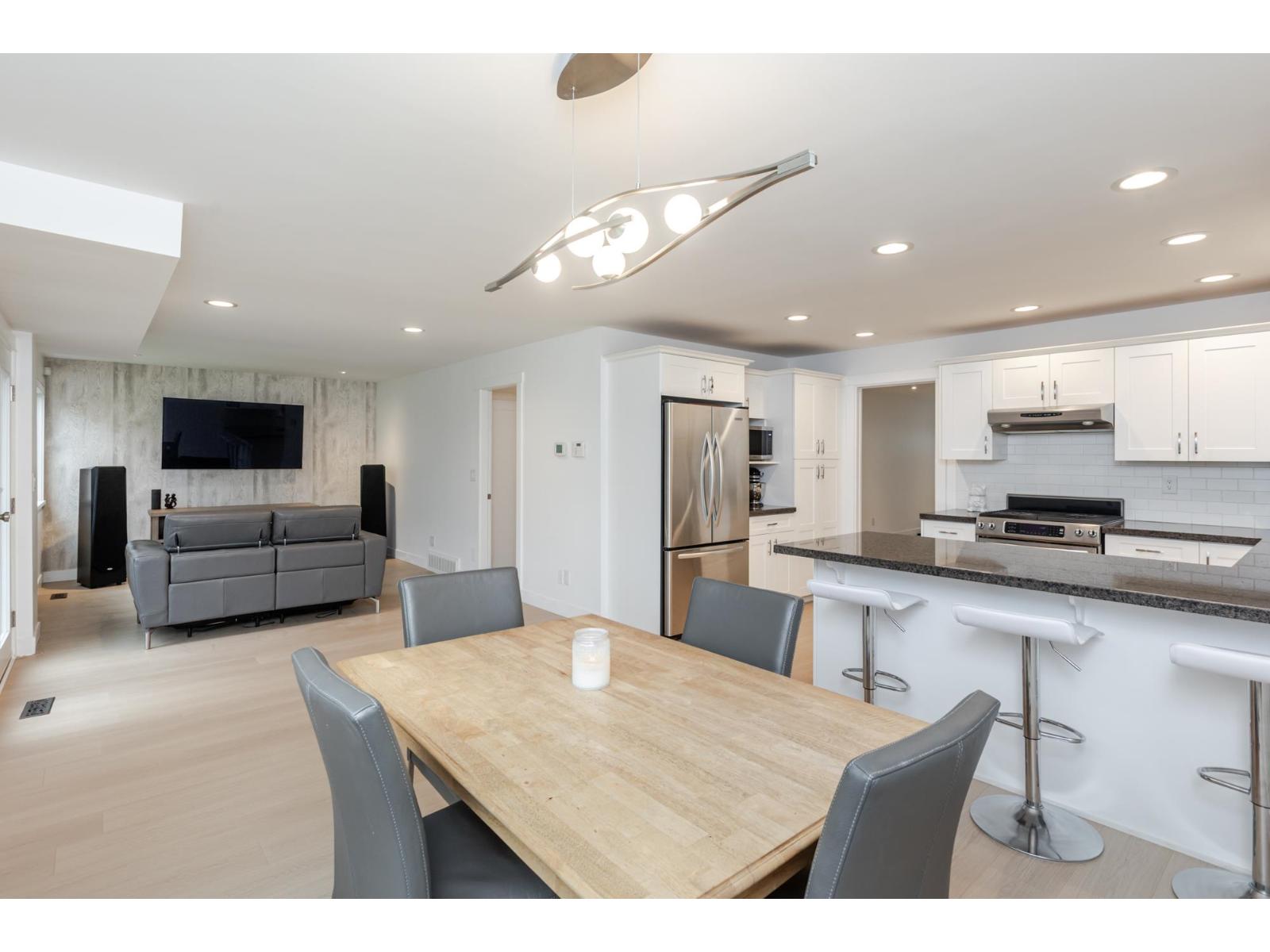 2389 WAKEFIELD DRIVE, Langley