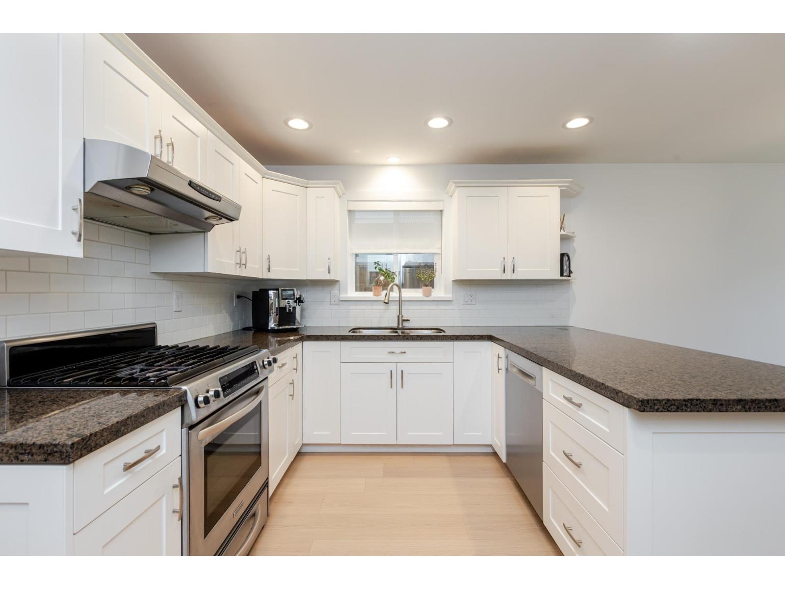 2389 WAKEFIELD DRIVE, Langley