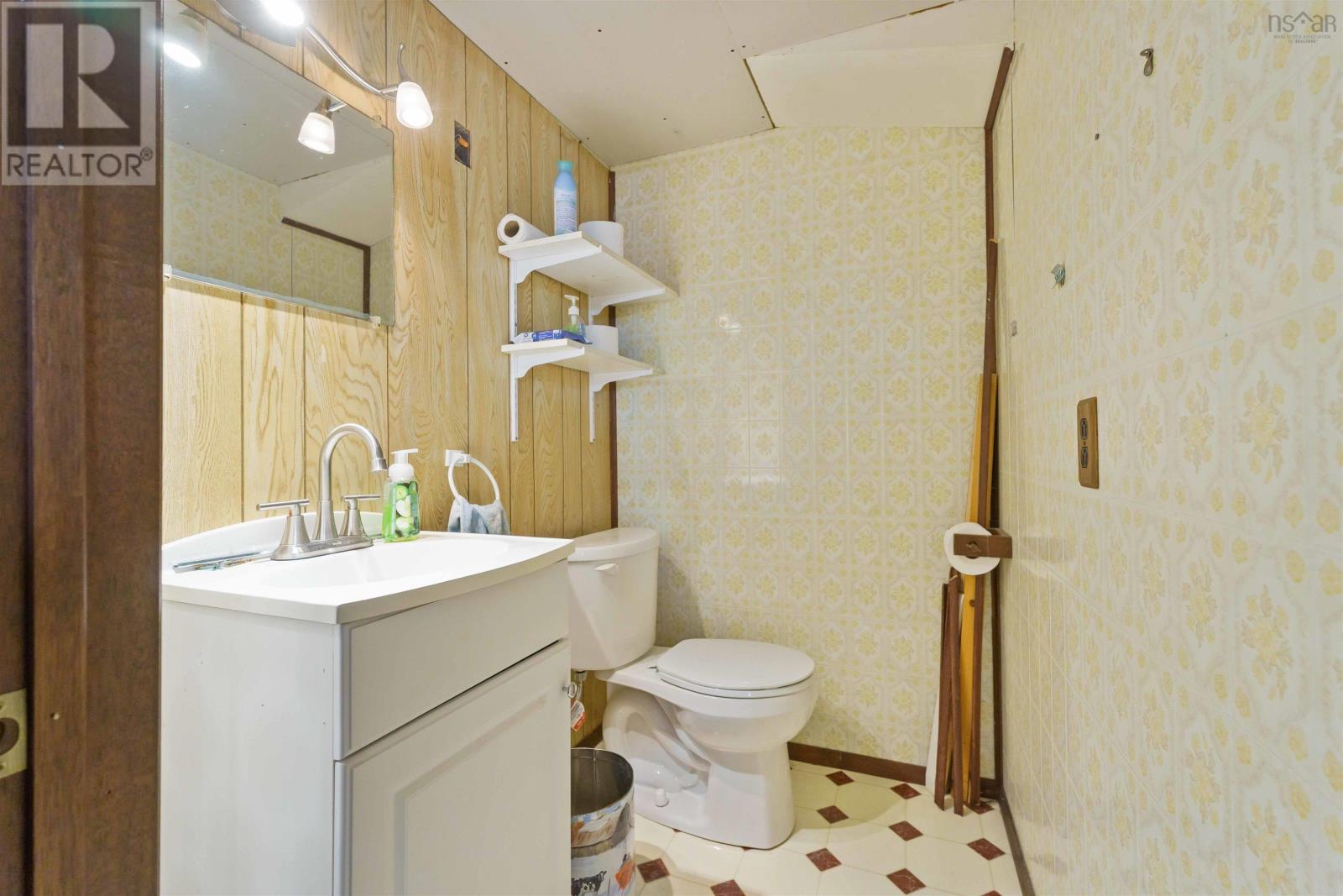 Single Family House Bungalow for Sale in  Highway  Somerset 