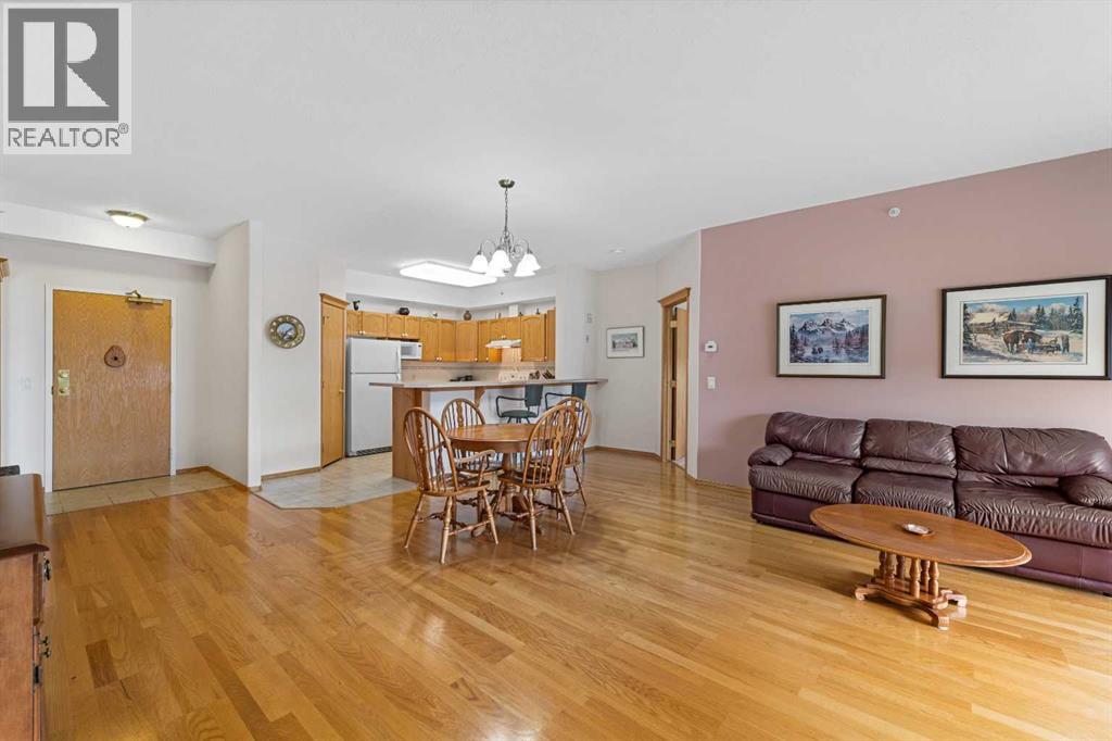 Single Family House for Sale in   Tuscany Springs Boulevard NW Tuscany Calgary 