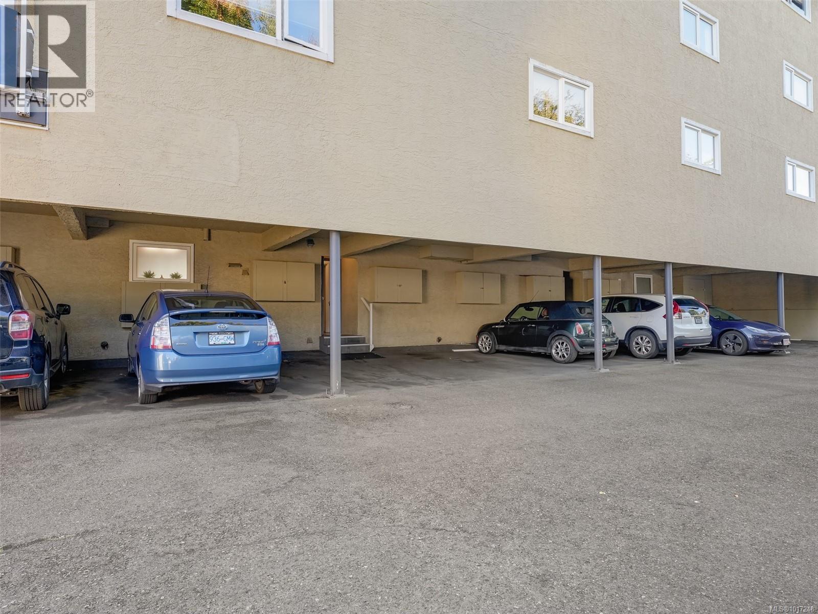 103 1540 Dallas Road, Victoria