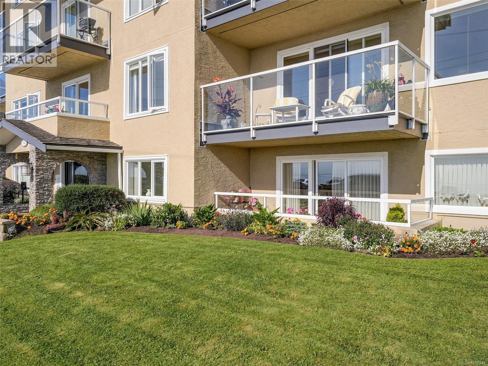 103 1540 Dallas Road, Victoria