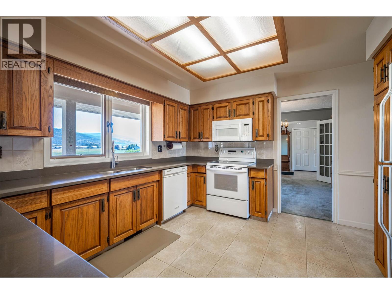  683 Clinton Road, Spallumcheen