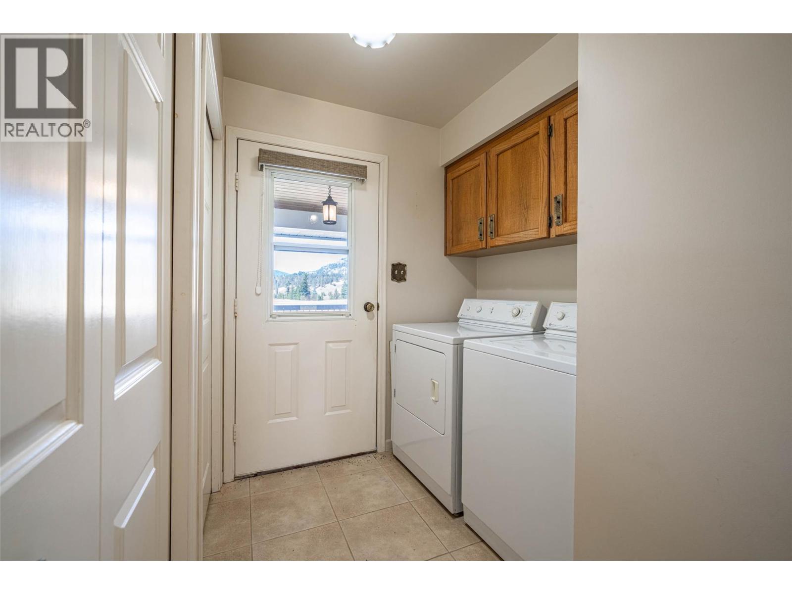  683 Clinton Road, Spallumcheen