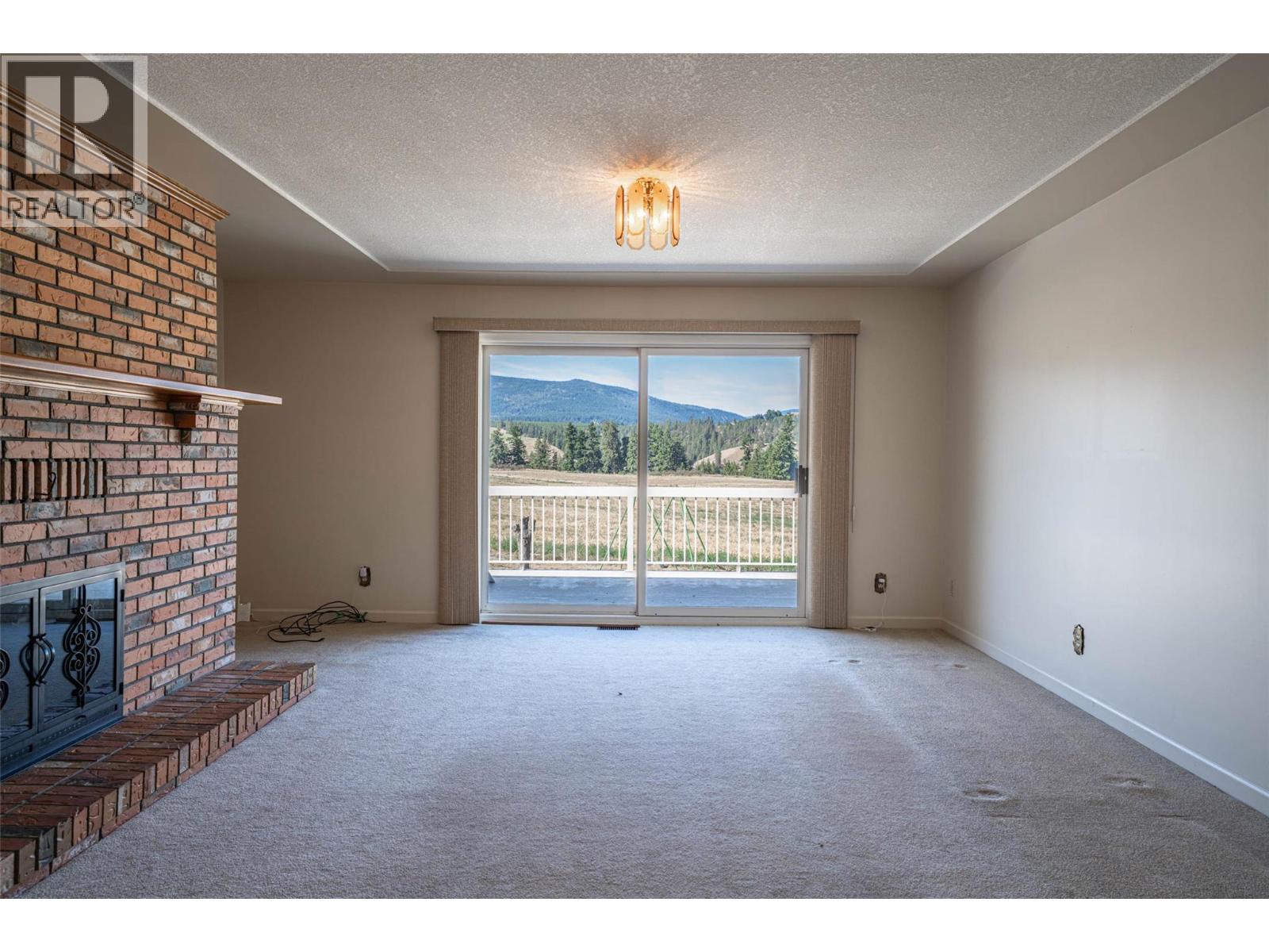  683 Clinton Road, Spallumcheen