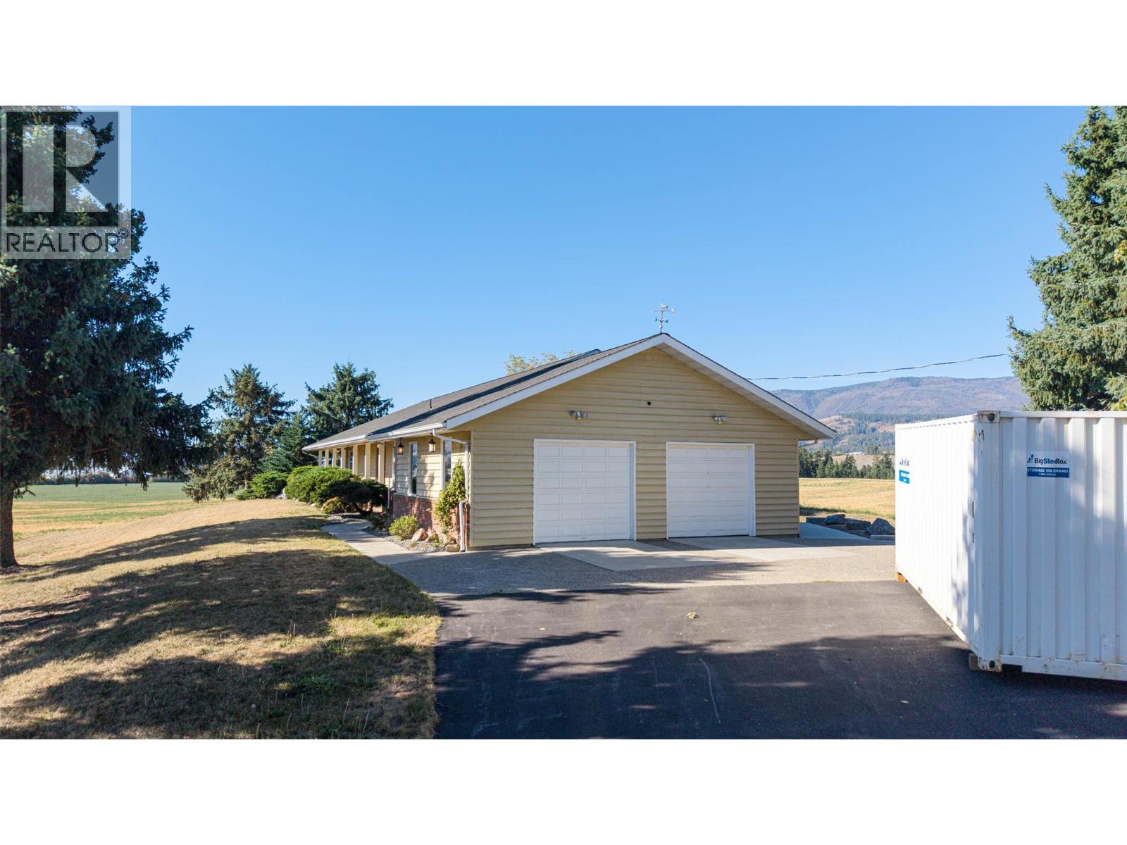  683 Clinton Road, Spallumcheen