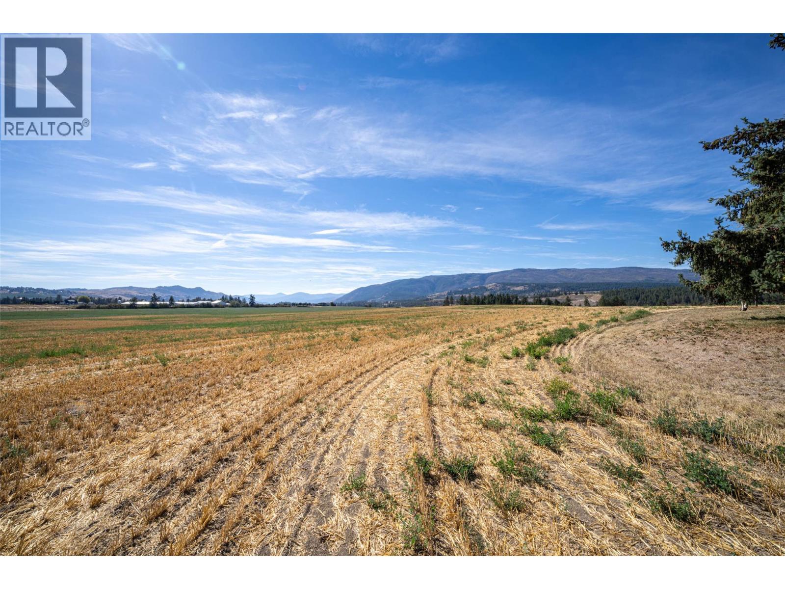  683 Clinton Road, Spallumcheen
