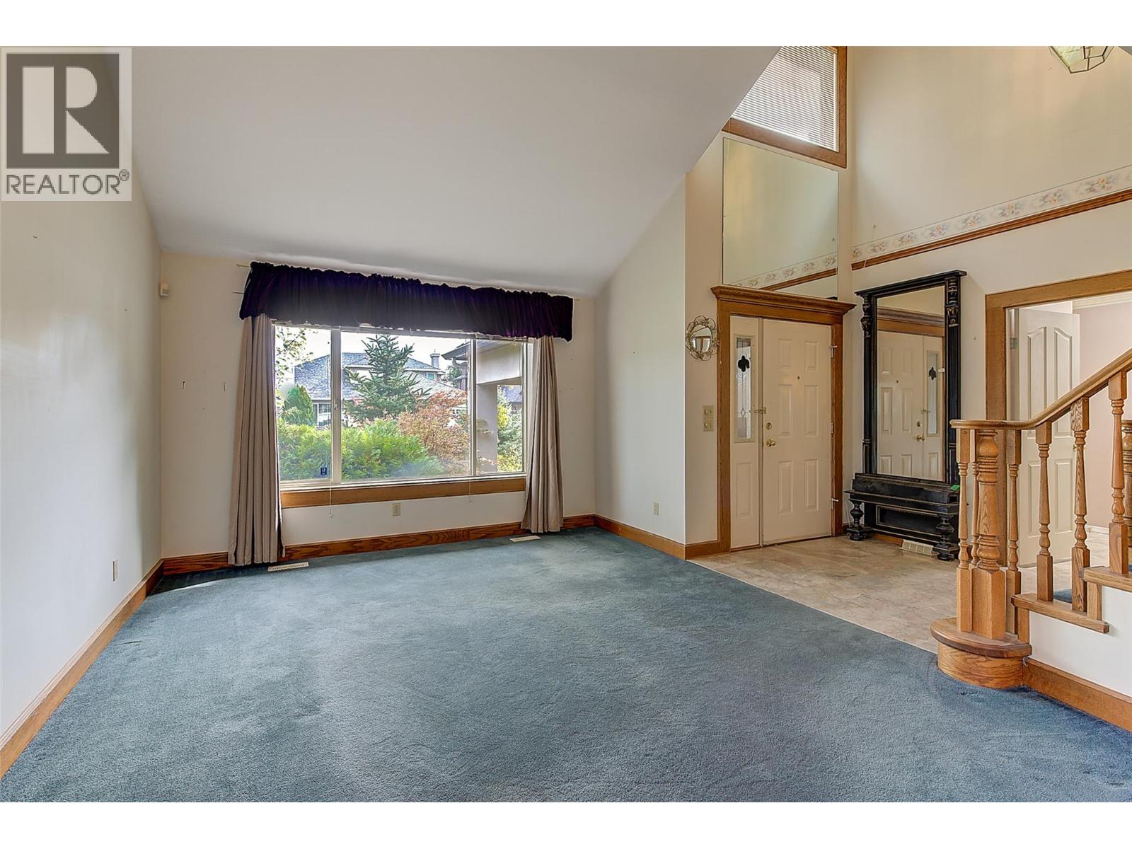  893 Mission Springs Crescent, Kelowna
