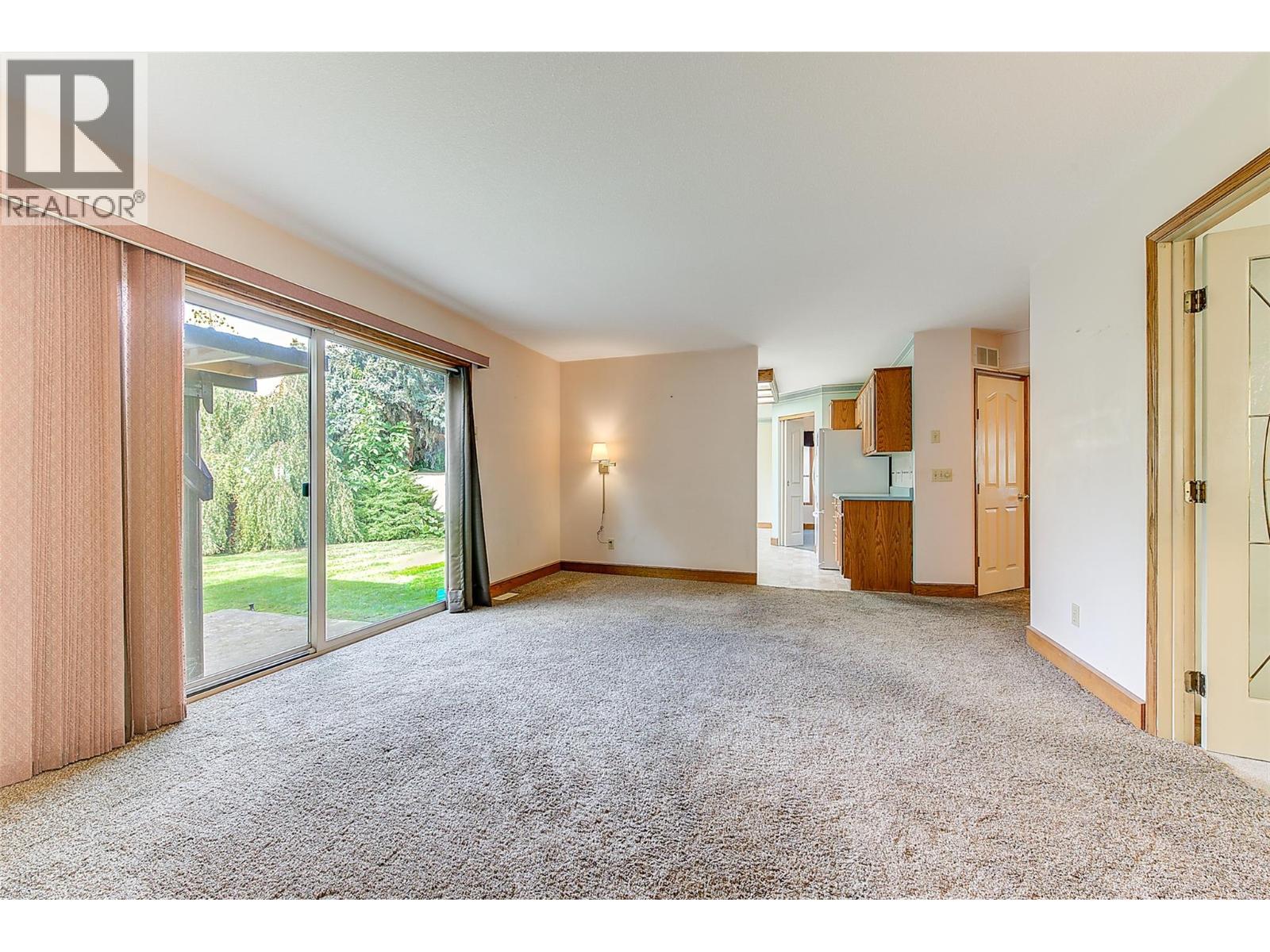  893 Mission Springs Crescent, Kelowna