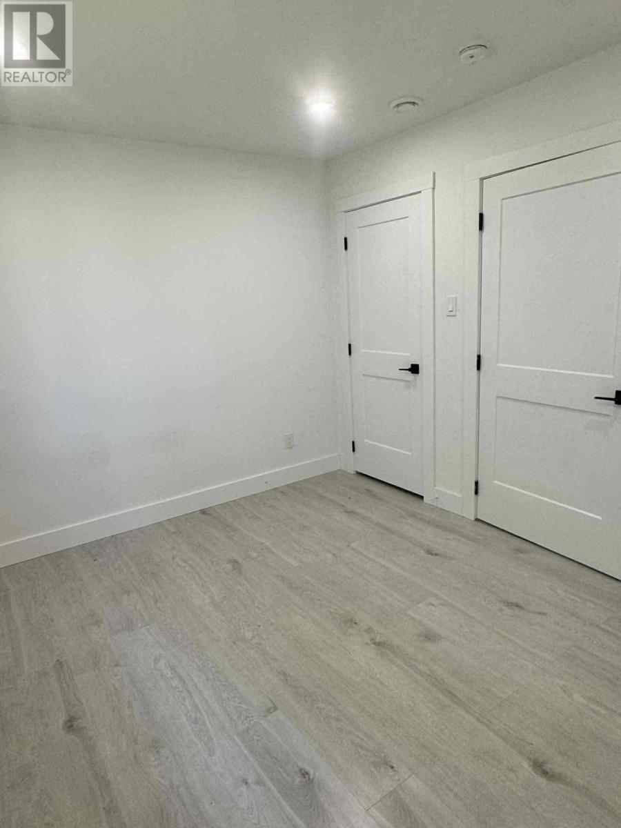 30 Pleasant Street - 17