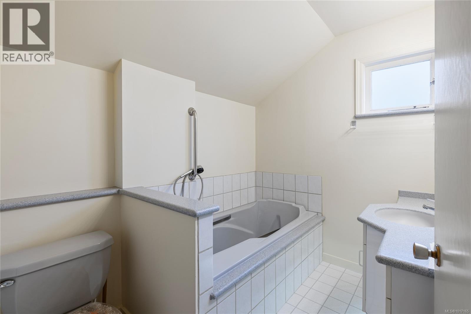 3084 11th Ave, Port Alberni