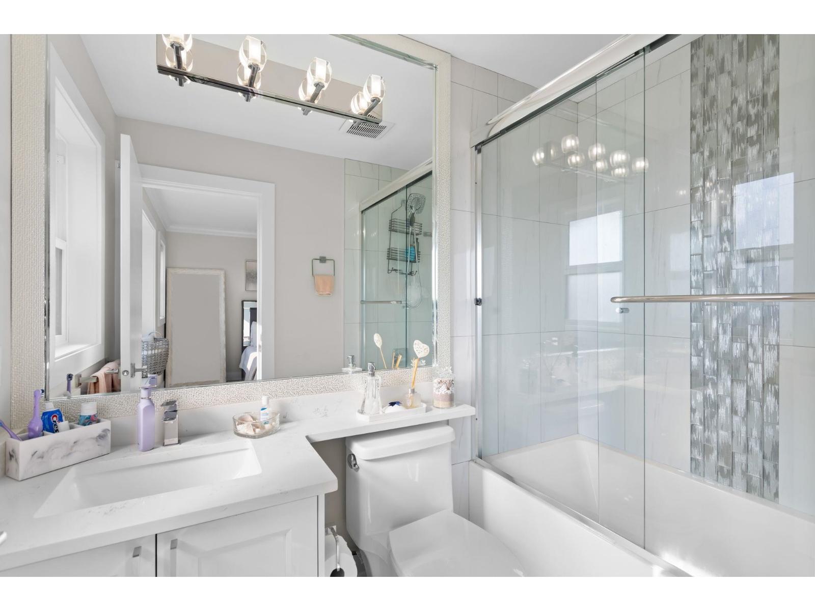 8394 MCTAGGART STREET, Mission