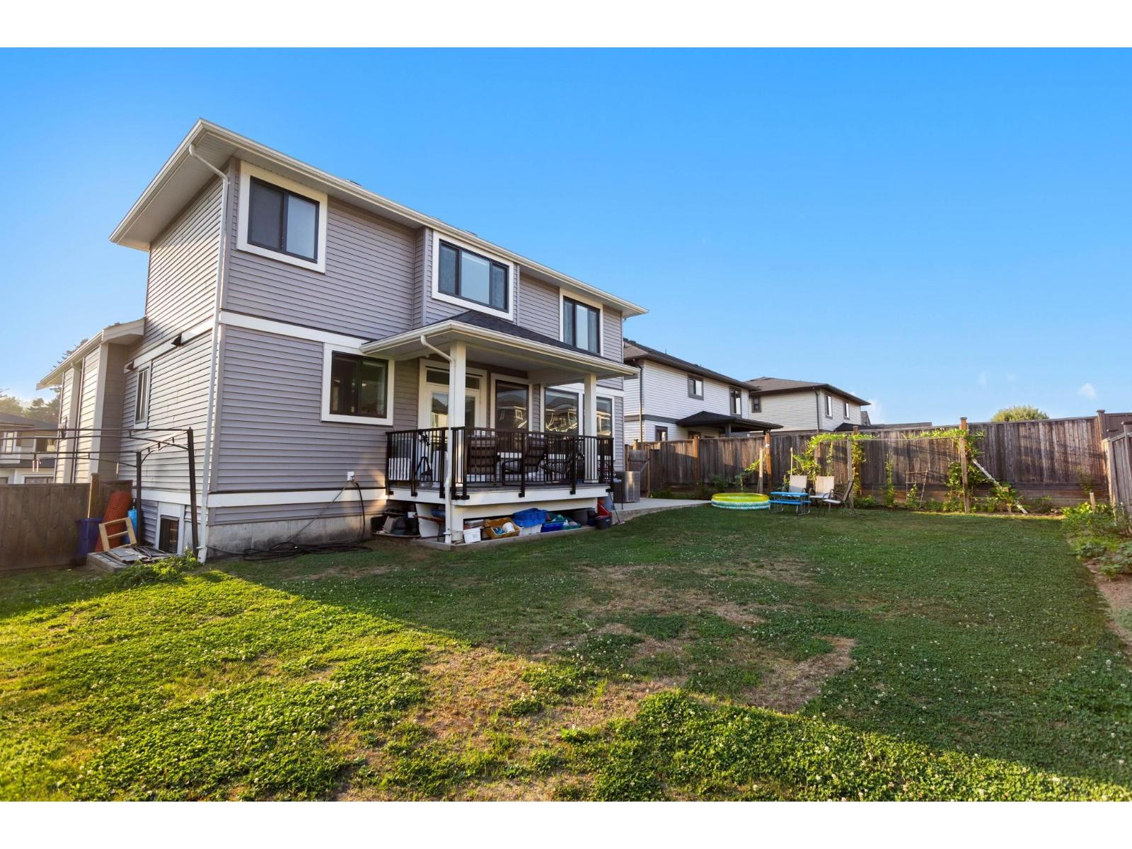 8394 MCTAGGART STREET, Mission