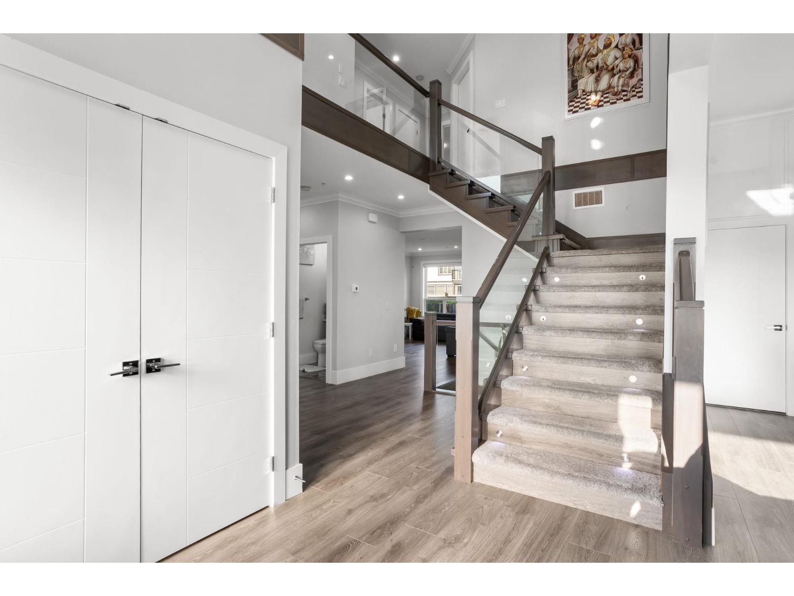 8394 MCTAGGART STREET, Mission