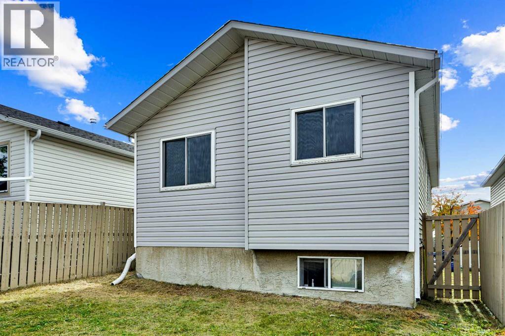 Single Family House Bi-level for Sale in  Martingrove Road Martindale Calgary 