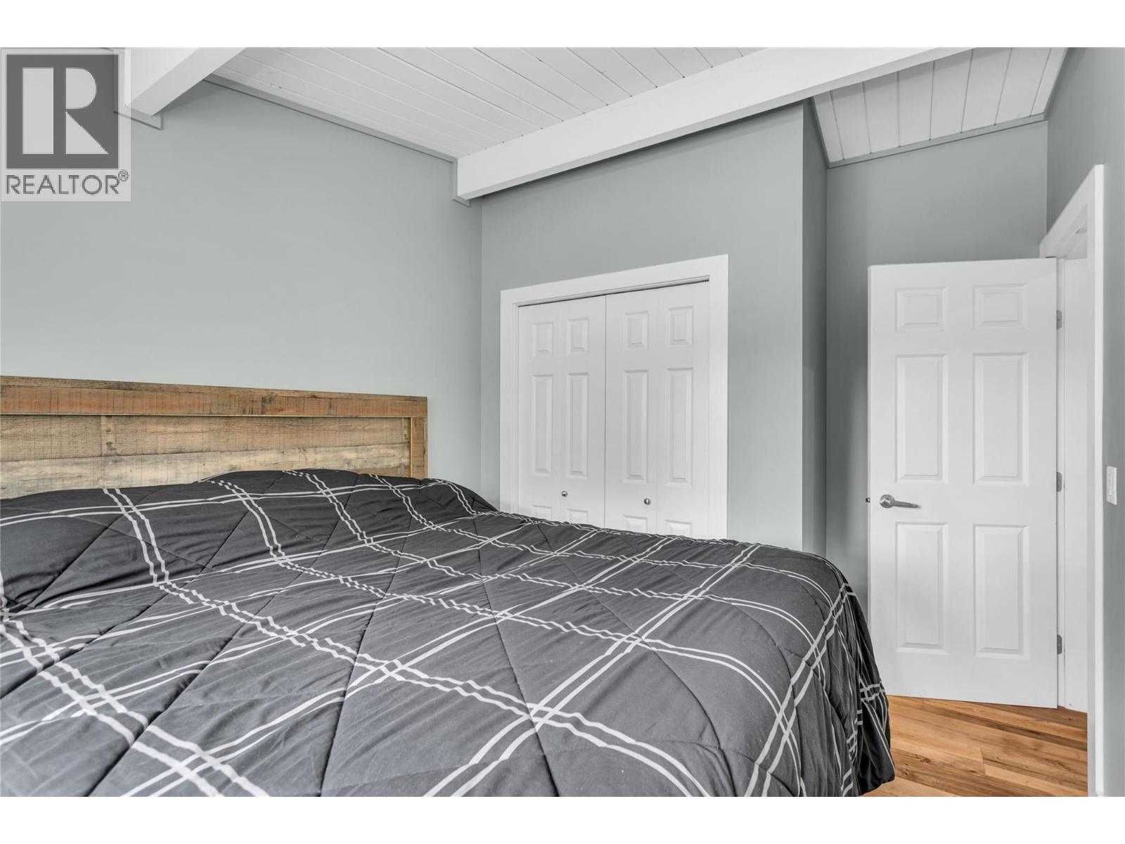  1415 Highland Drive South, Kelowna