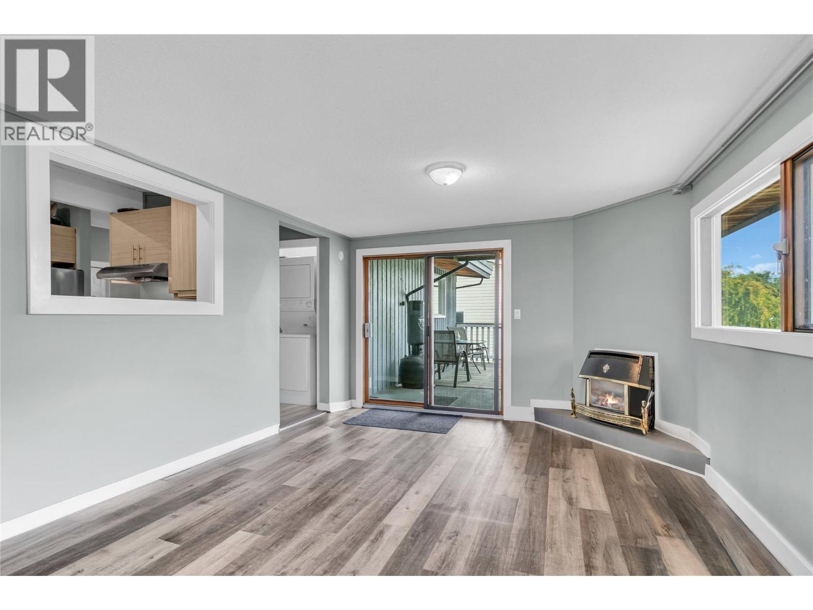  1415 Highland Drive South, Kelowna