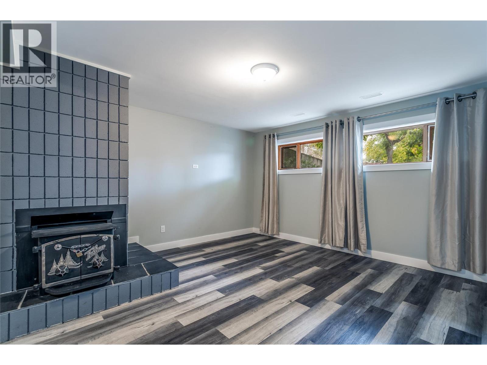  1415 Highland Drive South, Kelowna
