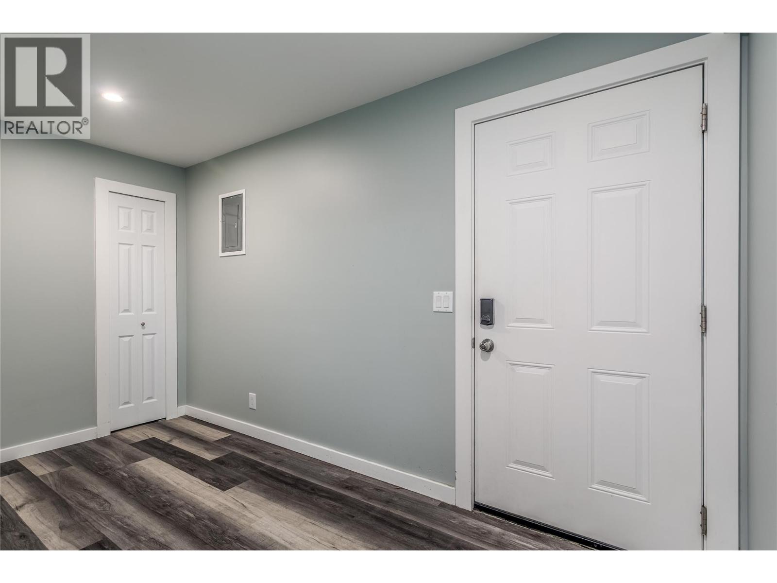  1415 Highland Drive South, Kelowna