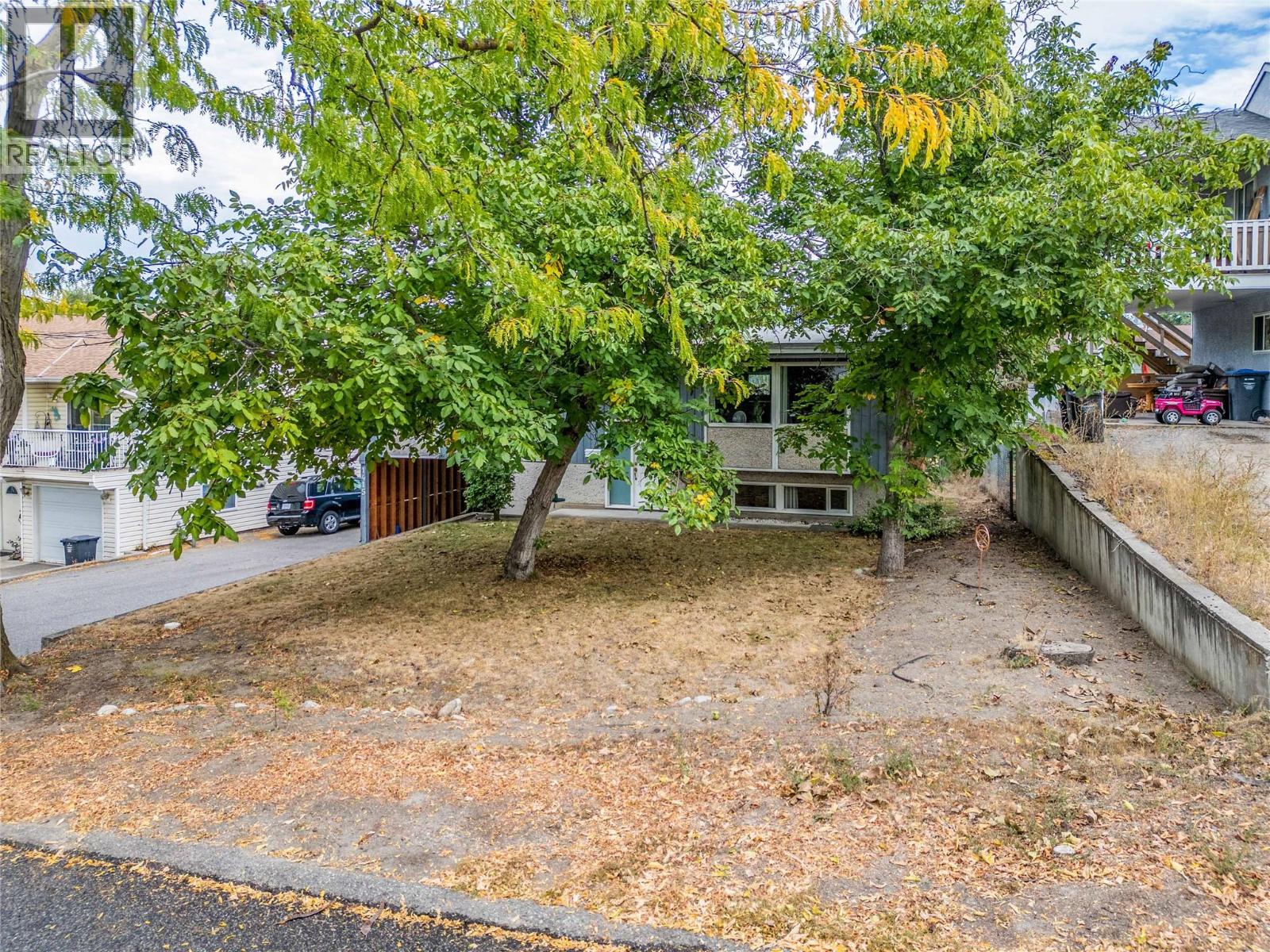  1415 Highland Drive South, Kelowna