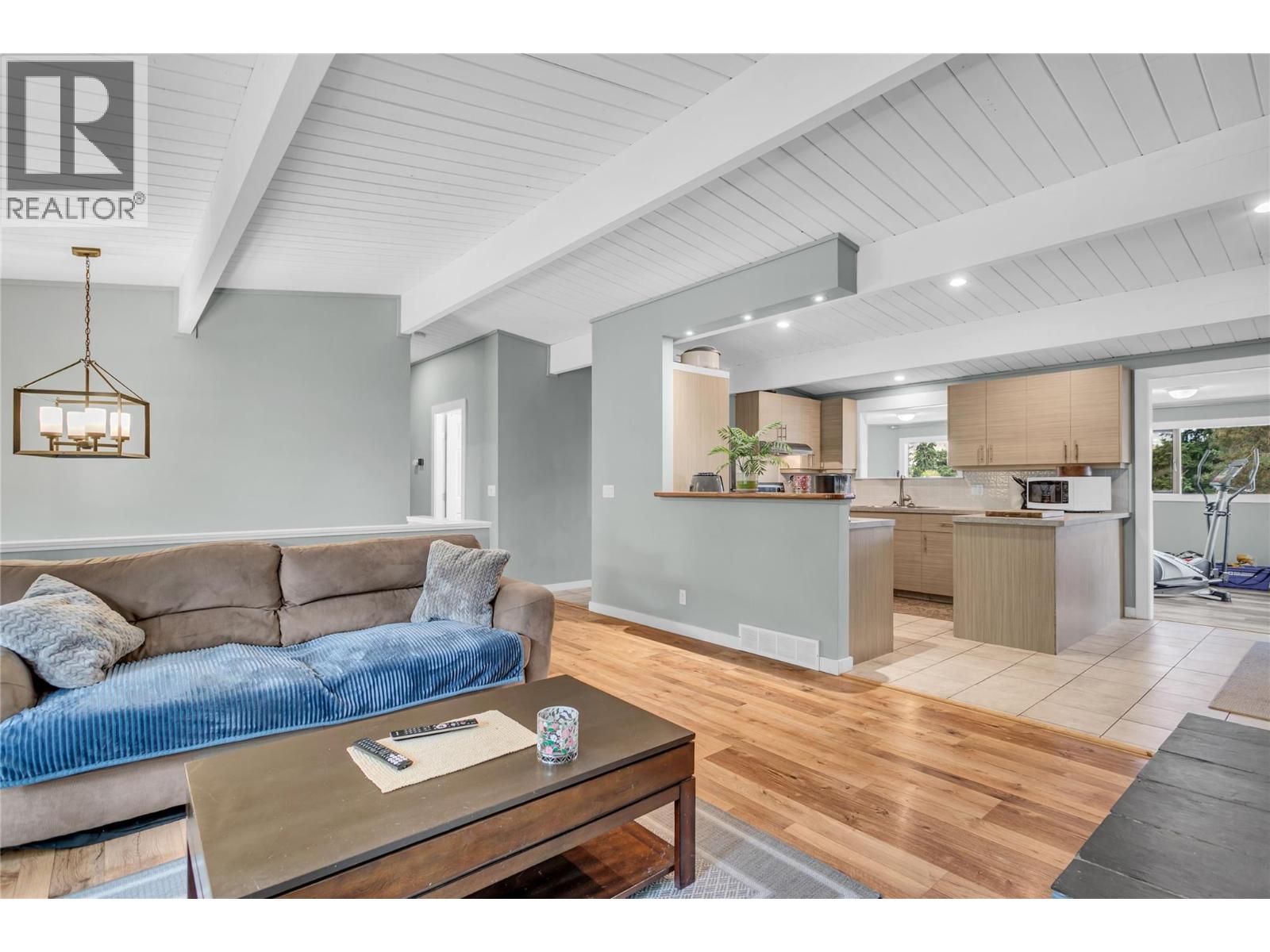  1415 Highland Drive South, Kelowna