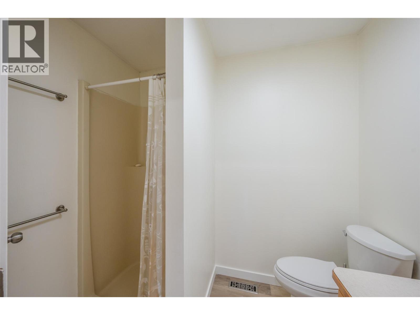  10703 Prairie Valley Road, Summerland