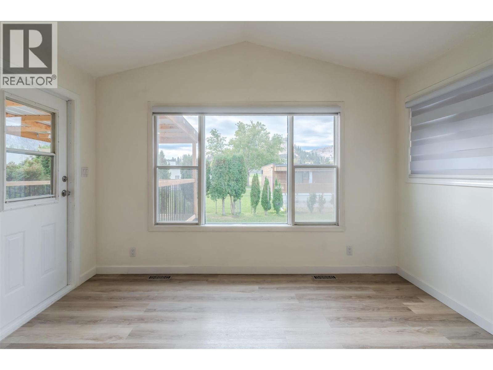  10703 Prairie Valley Road, Summerland