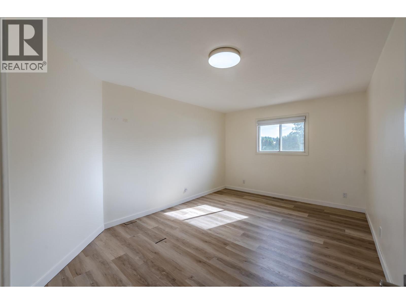  10703 Prairie Valley Road, Summerland