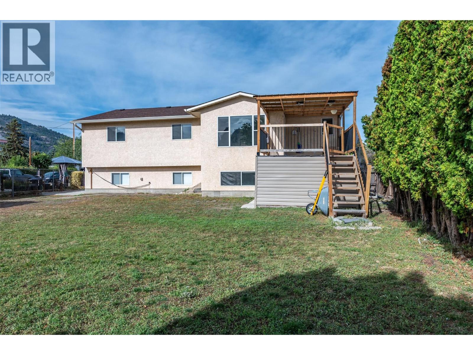  10703 Prairie Valley Road, Summerland
