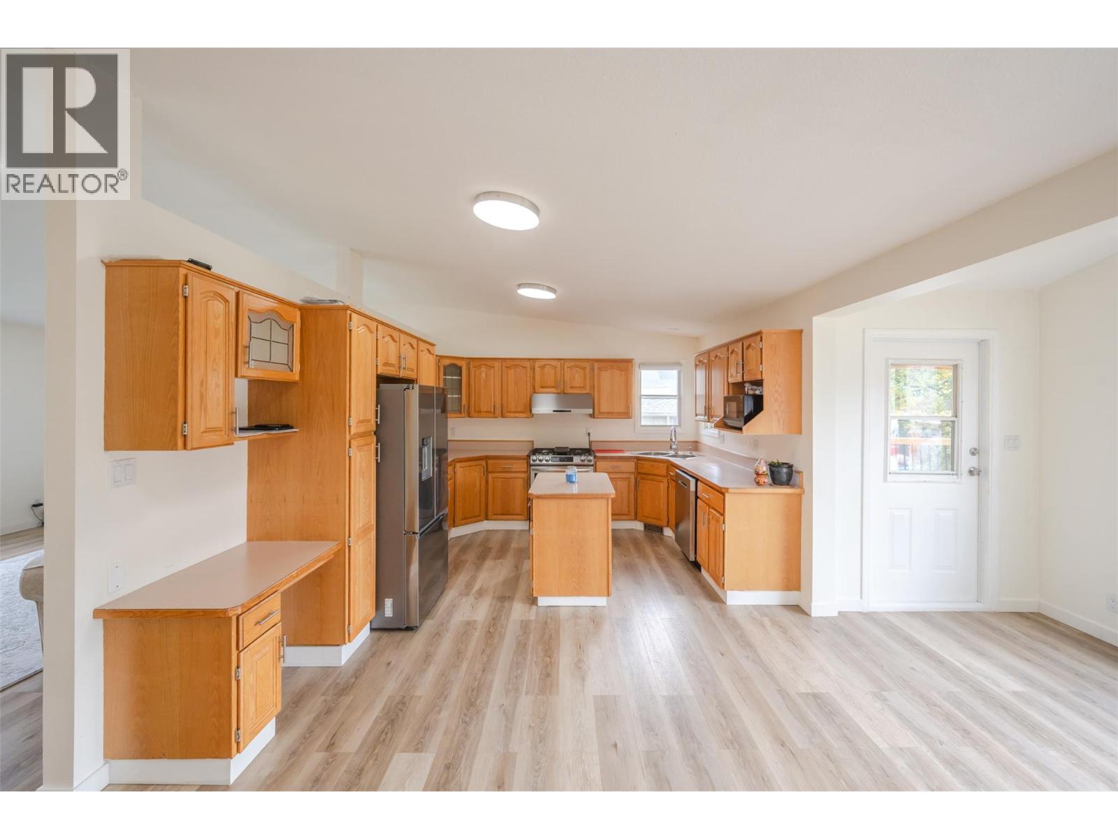  10703 Prairie Valley Road, Summerland