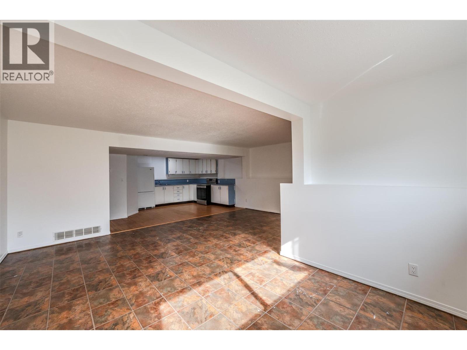  10703 Prairie Valley Road, Summerland
