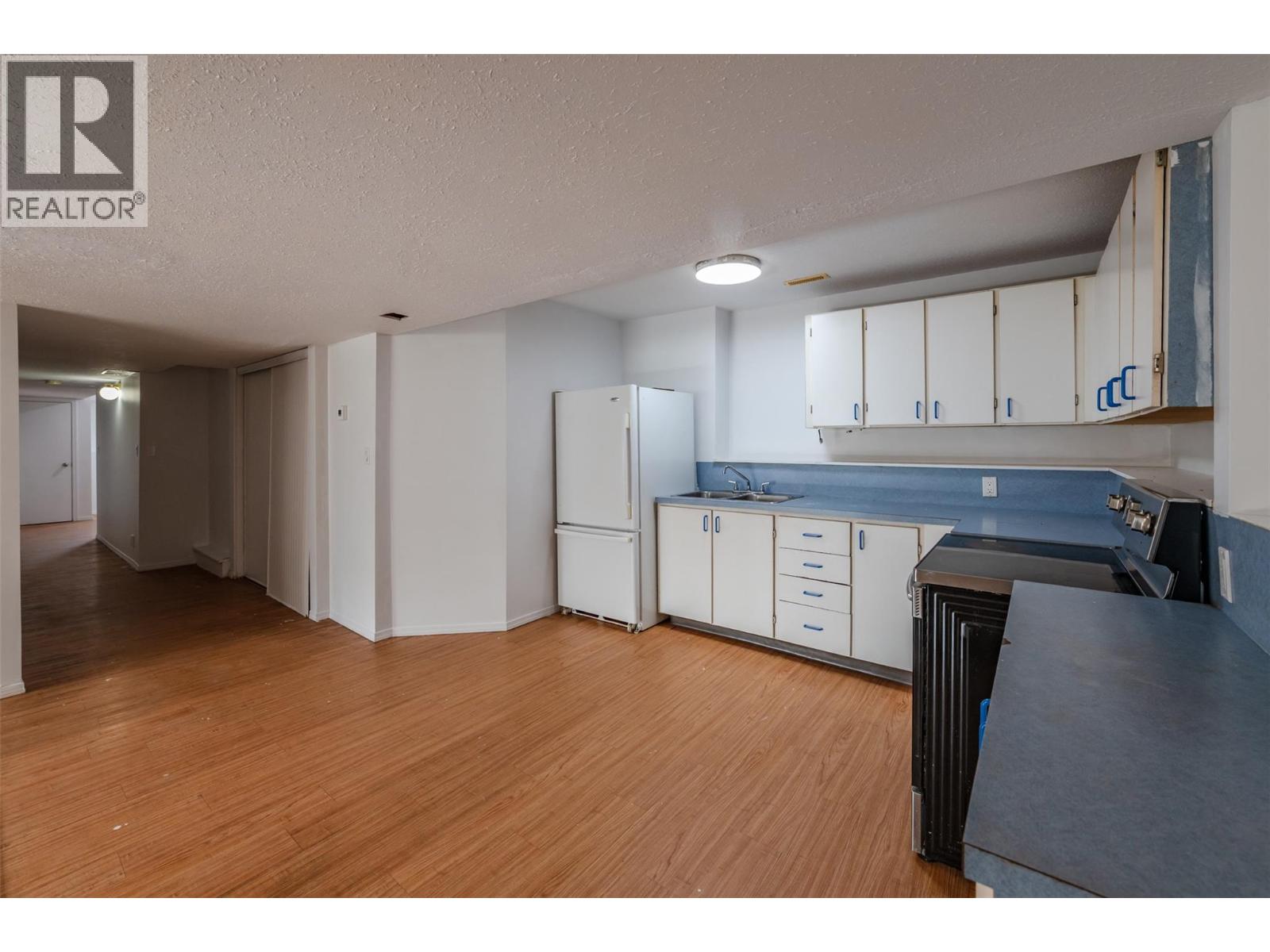  10703 Prairie Valley Road, Summerland